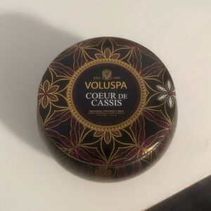 Voluspa Coeur De Cassis candle